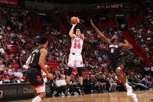 与朱利安 与朱利安