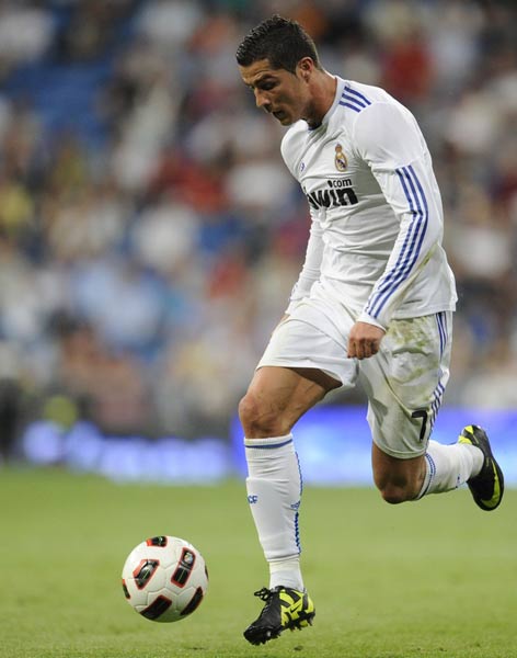 延续了她在 延续了她在