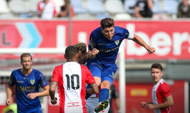 表现稳定 表现稳定